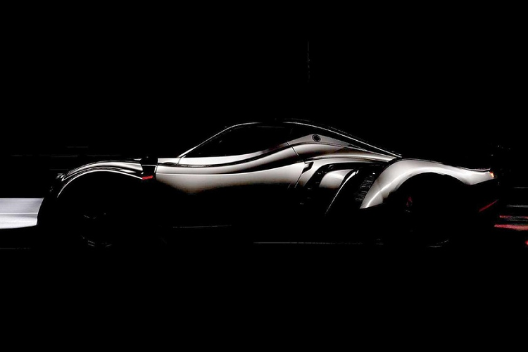 Các thông số kỹ thuật của PS-01 chưa được công bố, hãng xe Thụy Sĩ chỉ xác nhận rằng động cơ sẽ được cung cấp bởi một đối tác Italy có tiếng tăm. Các dự đoán cho rằng Picasso PS-01 sẽ được trang bị động cơ V6 mạnh khoảng 600 mã lực và cỗ máy này sẽ nằm giữa 2 trục, ngay phía sau cabin 2 chỗ ngồi.