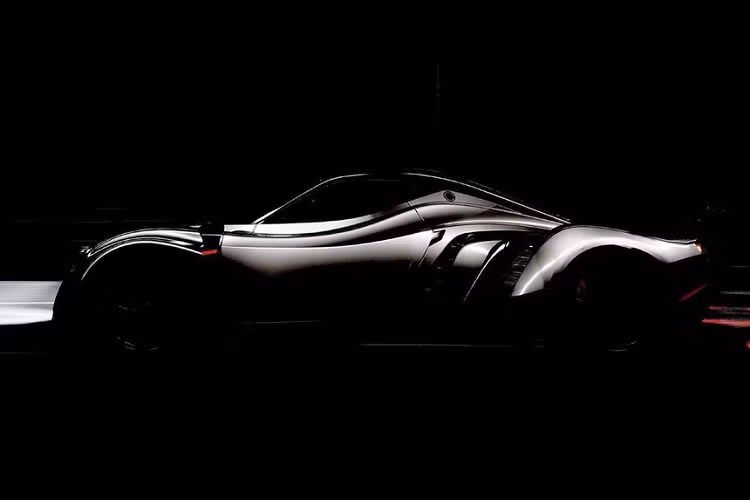 Các thông số kỹ thuật của PS-01 chưa được công bố, hãng xe Thụy Sĩ chỉ xác nhận rằng động cơ sẽ được cung cấp bởi một đối tác Italy có tiếng tăm. Các dự đoán cho rằng Picasso PS-01 sẽ được trang bị động cơ V6 mạnh khoảng 600 mã lực và cỗ máy này sẽ nằm giữa 2 trục, ngay phía sau cabin 2 chỗ ngồi.