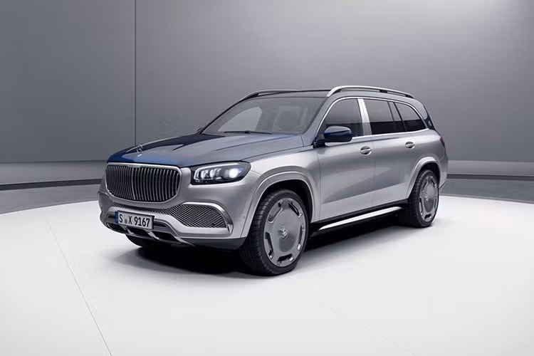 Hiện tại hãng xe Đức chưa tiết lộ giá xe Mercedes-Maybach S 680 và GLS 600 Edition 100 nhưng chắc chắn nó sẽ cao hơn so với giá bán tiêu chuẩn (5,78 tỷ đồng và 4,39 tỷ đồng - tương ứng với S 680 và GLS 600).