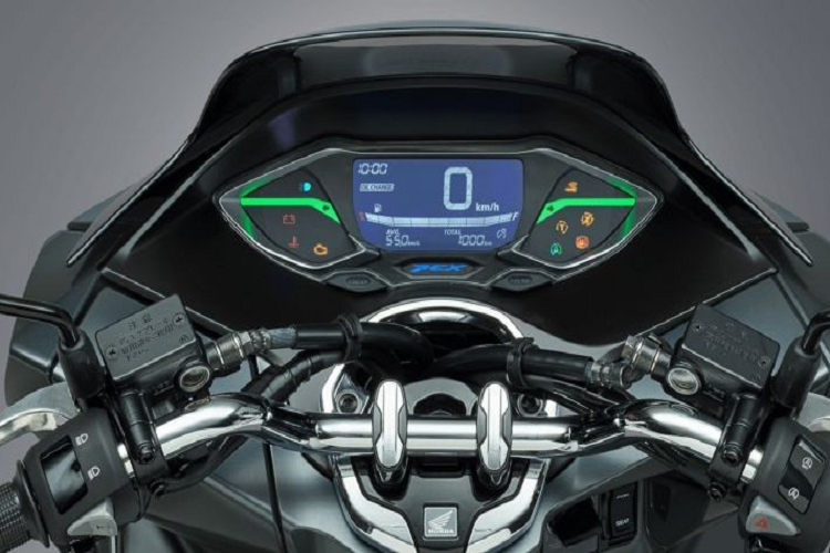 Trang bị phanh tiêu chuẩn của Honda PCX 160 tại Thái Lan là phanh đĩa ở cả trước và sau, tích hợp hệ thống chống bó cứng phanh ABS kênh đơn. Trong khi đó phiên bản PCX 160 không có ABS sẽ có phanh đĩa trước và phanh tang trống phía sau.