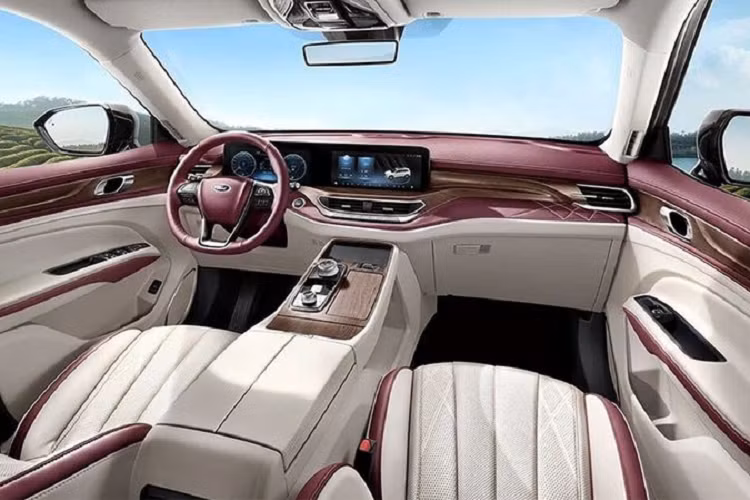 Ford Everest thế hệ mới dự kiến sẽ loại bỏ đi trang bị động cơ 5 xi-lanh 3.2l máy dầu tăng áp đời cũ để thay thế bằng loại máy dầu V6 3.0l.