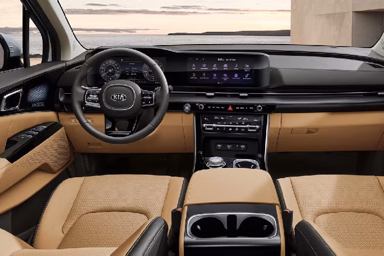 Kia Carnival thế hệ mới sẽ được cải thiện 0,43 km/lít trên đường phố và 0,85 km/lít trên cao tốc so với Kia Sedona.