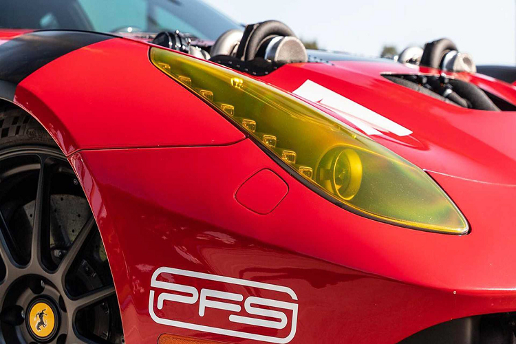 Ý tưởng lắp các bộ tăng áp cho động cơ của chiếc F12 trên thực tế gặp nhiều khó khăn bởi chiếc xe được trang bị động cơ đặt trước cùng nắp capo phẳng, chính vì thế mà không đủ không gian để lắp đặt. Theo chia sẻ của Aaron Kaufman, những bộ phận trên chiếc xe này không dễ để có thể lắp đặt cũng như sắp xếp.