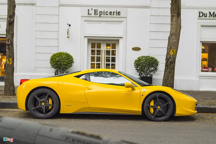 458 là dòng xe cuối cùng của Ferrari dùng động cơ hút khí tự nhiên trước khi bị thay thế bởi động cơ tăng áp trên dòng 488. Hiện nay, số lượng Ferrari 458 tại Hà Nội không nhiều, trong đó nổi bật là 2 chiếc độ Liberty Walk.