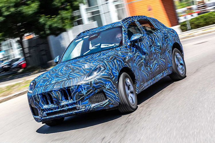 Nếu đúng như vậy, Maserati Grecale 2022 nhiều khả năng sẽ được trang bị khối động cơ tăng áp 4 xy-lanh dung tích 2.0 L, cho ra công suất 280 mã lực và 415 Nm lực kéo mô-men xoắn cực đại - tương tự như "đồng hương" Stelvio. Bên cạnh đó, xe cũng có thể sẽ được Maserati cân nhắc sử dụng động cơ V6 tăng áp kép dung tích 2.9 L, sản sinh sức mạnh lên tới 505 mã lực và 600 Nm lực mô-men xoắn vốn đang được lắp trên mẫu xe Alfa Romeo Giulia Quadrifoglio 2021.