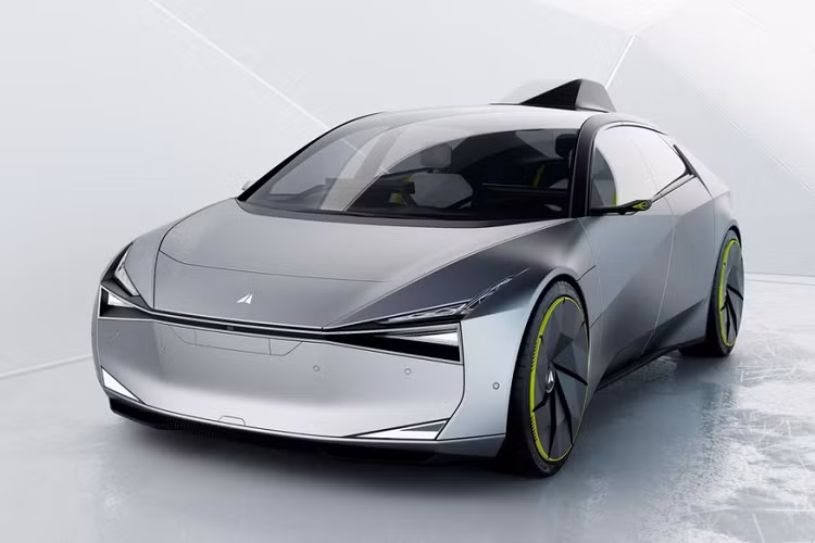 WayRay, một công ty cung cấp xe ôtô công nghệ cao có trụ sở tại Zurich, Thụy Sĩ, đã ra mắt mẫu xe concept đầu tiên của họ có tên Holograktor, kết hợp công nghệ kính 3 chiều True AR (thực tế tăng cường). WayRay Holograktor hoàn toàn mới được mệnh danh là một thiết bị “Metaverse” trên bánh xe, hình dung tương lai của dịch vụ gọi xe với các tùy chọn lái thông thường hoặc điều khiển từ xa.