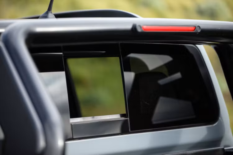 Trong tương lai gần, Navara 2021 sẽ sớm được nhà phân phối mới của Nissan tại Việt Nam đưa về nước để cạnh tranh với nhiều đối thủ trong phân khúc xe bán tải cỡ trung như Ford Ranger hay Toyota Hilux.