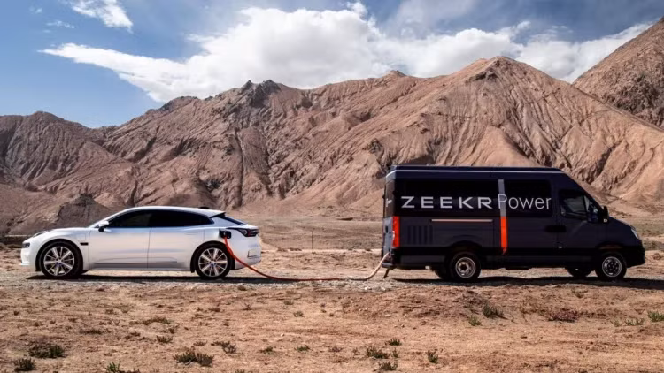 Tram sac di dong Zeekr, giai cuu xe dien het pin tai Trung Quoc-Hinh-3