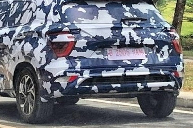 Được biết, Creta 2022 chính là mẫu xe đầu tiên xuất xưởng tại nhà máy mới xây dựng của Hyundai ở Indonesia. Ngoài phục vụ thị trường Indonesia, Hyundai Creta 2022 còn được xuất khẩu sang một số quốc gia như Trung Quốc, Thái Lan và Brazil. Hiện chưa rõ mẫu SUV cỡ B này có quay trở lại thị trường Việt Nam sau khi bị "khai tử" vào năm 2018 hay không.