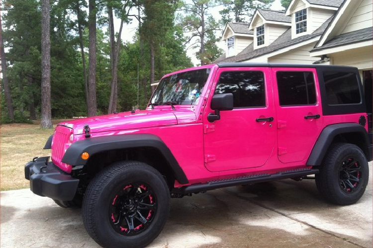 Có thể thấy rằng, bất chấp sự xuất hiện của đối thủ Ford Bronco, Jeep Wrangler hiện vẫn giữ được sức hút của mình tại thị trường Mỹ. Ngoài ra, hãng Jeep cũng đang làm tốt việc duy trì sản xuất dù bị ảnh hưởng bởi cuộc khủng hoảng chip bán dẫn toàn cầu.