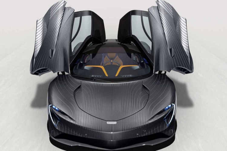 Dự án McLaren Speedtail đặc biệt được hãng xe Anh quốc làm ra để gợi nhớ lại huyền thoại McLaren F1 với khoang lái 3 chỗ ngồi và hiện có giá bán lại không dưới 10 triệu đô la.
