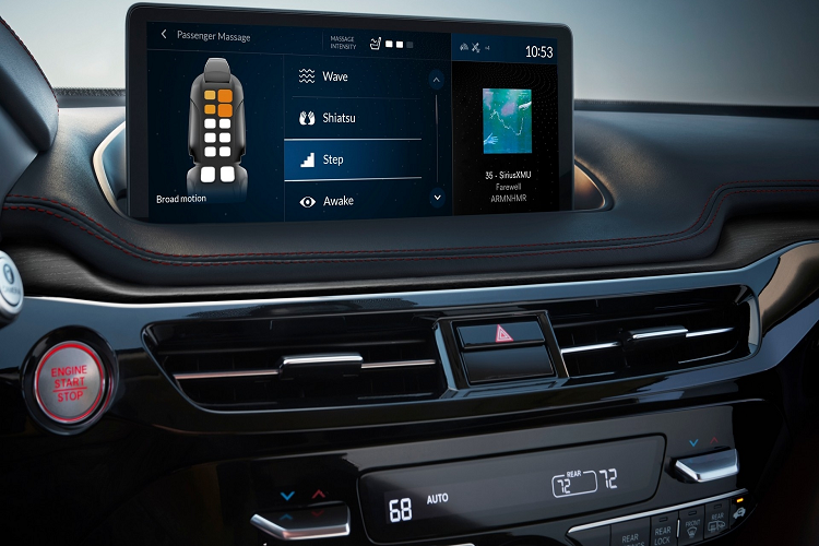 Với các khách hàng lựa chọn nâng cấp gói Advance Package dành riêng cho xe, giá xe Acura MDX Type S 2022 niêm yết sẽ lên mức khởi điểm 72.050 USD (khoảng 1,65 tỷ đồng). Khi đó, xe sẽ được trang bị hàng ghế trước bọc da Milano kết hợp sưởi, thông gió, chỉnh điện 16 hướng và có thêm tính năng massage.