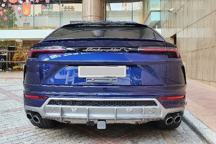 Lamborghini Urus từng là mẫu SUV nhanh nhất thế giới trước khi bị Bentley Bentayga Speed "soán ngôi".
