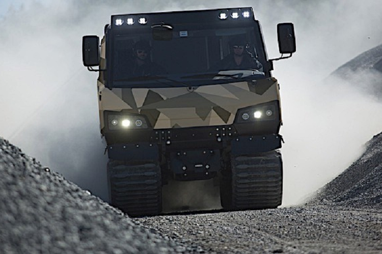 BvS10 Beowulf là cỗ máy có sức chứa tối đa 14 người, không gian điều khiển công thái học dễ chịu, và trọng tải tối đa là 8.000 kg, trong khi vẫn có thể đạt tốc độ 65 km/h và hoạt động trên lịch trình 24/7.