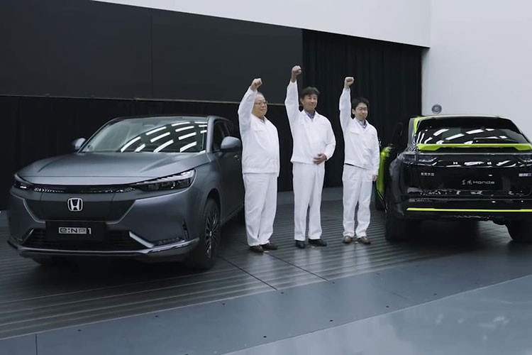 Các thông tin chi tiết, giá xe Honda e:NS1 và e:NP1 cũng như công suất mô-tơ điện, dung tích bộ pin, bộ tính năng an toàn,... sẽ được công bố trước thời điểm trình làng thị trường Trung Quốc vào tháng 2/2022