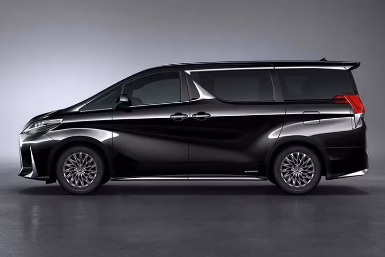 Toàn bộ ghế ngồi trên xe đều được bọc da thượng hạng với những đường chỉ khâu thủ công tinh tế. Hai ghế dành cho ông chủ còn được thêm vào lượng bọt Urethane mật độ thấp tạo cảm giác mềm mại. Đi kèm với đó là tựa đầu cỡ lớn nhằm mang đến cảm giác thư giãn tối đa khi ngủ. Các trang bị nội thất khác bao gồm hệ thống điều hòa tự động 2 vùng, sạc điện thoại không dây, màn hình HUD, rèm che nắng phía sau và cốp sau chỉnh điện. 