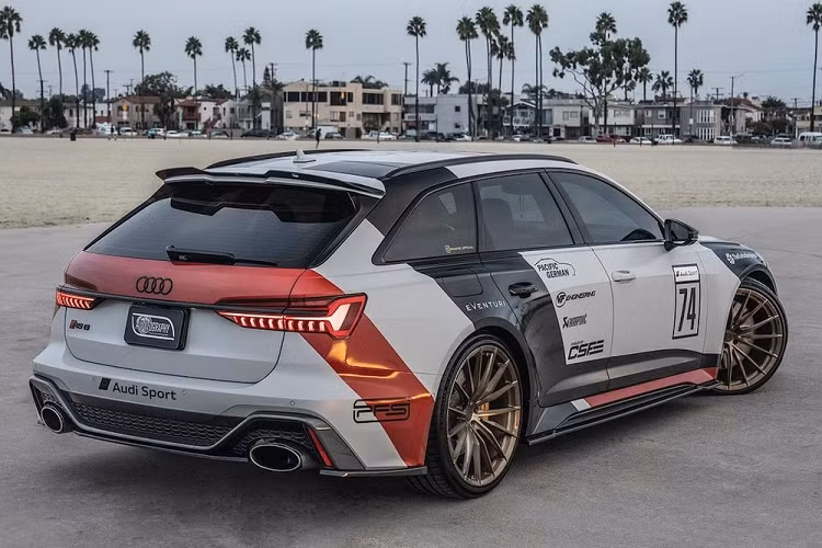 Chiếc giá xe Audi RS6 bản độ này không công bố, nhưng quả thực nó là một con quái vật và chủ xe tỏ ra rất hài lòng với sản phẩm cuối cùng. Đáng tiếc, chúng ta không biết rõ chi phí độ xe là bao nhiêu, nhưng để có được một chiếc RS6 nhanh nhất thế giới thì chắc chắn không rẻ rồi.