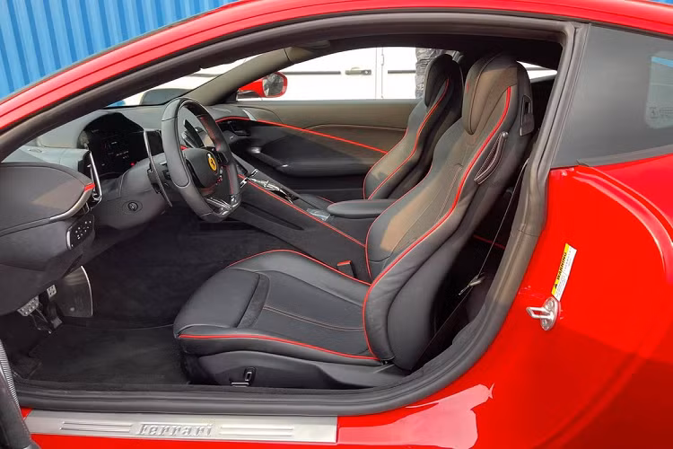 Hiện chưa rõ giá xe Ferrari Roma thứ 2 về nước, chỉ biết rằng, mẫu xe Ferrari Roma đầu tiên về nước được cho có giá lên đến 22 tỷ đồng tại Việt Nam. Trong khi đó, siêu xe 4 chỗ ngồi Ferrari Roma sẽ có mức giá bán từ 21,23 triệu Baht, tương đương 15,9 tỷ đồng tại thị trường Thái Lan. Khác với Thái Lan, siêu xe Ferrari Roma chỉ có giá trước thuế là 968.000 RM, tương đương 5,25 tỷ đồng tại Malaysia, mức giá này chưa bao gồm các tuỳ chọn cơ bản.