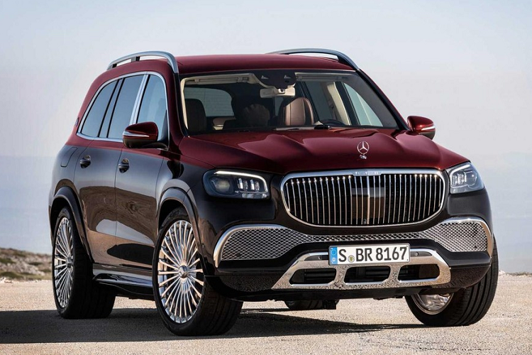 Tại thị trường Mỹ, giá xe Mercedes-Maybach GLS 2021 vốn không rẻ chút nào, có giá khởi điểm trên 160.500 USD. Như vậy, món quà mà nam ca sỹ từng tranh cử Tổng thống Mỹ vào hồi cuối năm 2020 tặng cho cô Kim "siêu vòng ba" nhân dịp Giáng sinh có tổng giá trị trên 800.000 USD. Với nam ca sỹ triệu phú như Kanye West thì tiền nong có lẽ cũng chẳng thành vấn đề