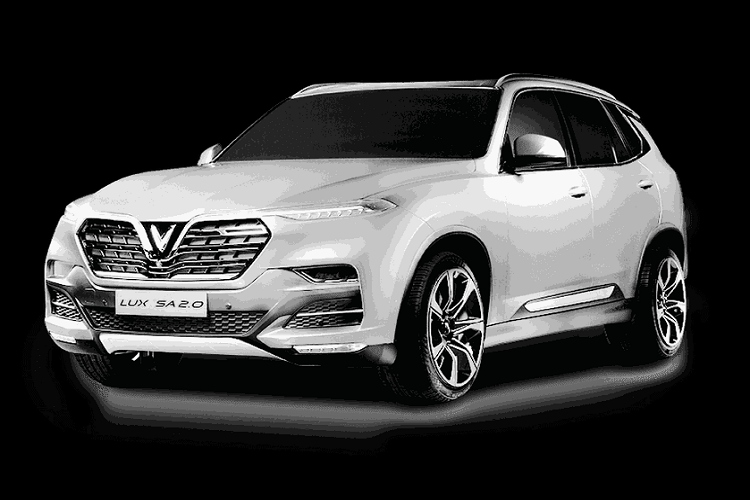 Cách đây hơn 1 năm, khi những người bạn cũng như giới mê xe hỏi rằng liệu Minh Nhựa chơi xe SUV có mua mẫu xe VinFast LUX SA2.0 hay không, chủ nhân Pagani Huayra độc nhất Việt Nam hứa rằng sẽ sớm sở hữu mẫu xe SUV mang thương hiệu Việt này. Chiếc xe VinFast LUX SA2.0 mới vào bộ sưu tập xe của Minh Nhựa có màu sơn trắng và được dán lại phần nắp capô màu đen bóng cùng với đó là một điểm nhấn trong phong cách chơi xe của Minh Nhựa chính là sọc 3 màu đỏ-trắng-xanh dương, tượng trưng cho Quốc kỳ nước Pháp.