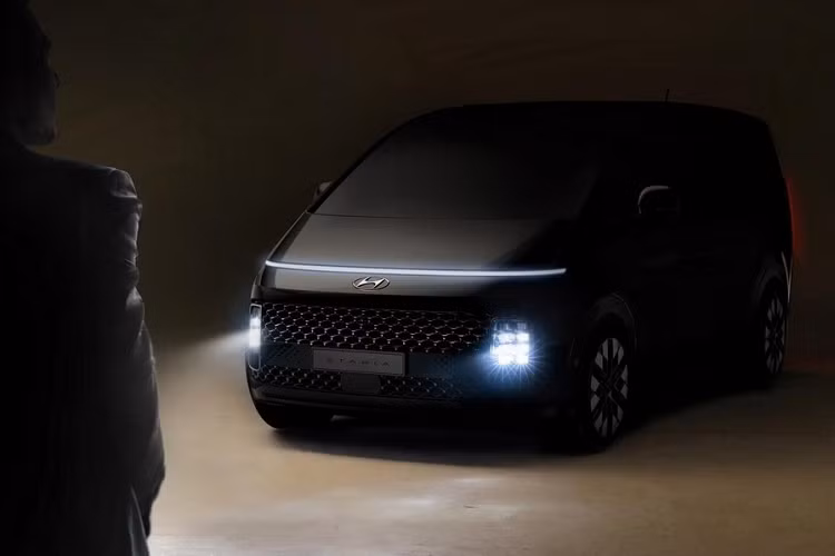 Được biết, Hyundai Staria sẽ là mẫu MPV chủ yếu phục vụ thị trường châu Á, đặc biệt là Đông Nam Á. Theo một số tin đồn, Hyundai Staria sẽ được bán như lựa chọn cao cấp hơn Starex ở một số thị trường Đông Nam Á. Trước đó, trong năm 2020, hãng Hyundai đã đăng ký bản quyền cho thương hiệu Staria ở các thị trường châu Á như Ấn Độ, Philippines, Lào, Malaysia và Campuchia. Bên cạnh đó, Hyundai cũng làm tương tự ở những thị trường như Pháp, Đức, Úc và châu Mỹ - Latinh.