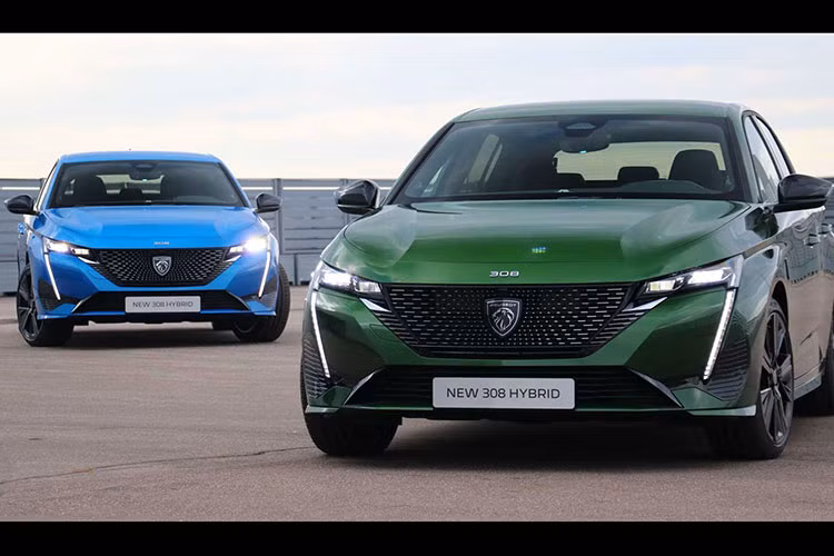 Được sản xuất tại Pháp ở nhà máy Mulhouse của Stellantis, Peugeot 308 2021 sẽ được bán ở châu Âu vào nửa cuối năm nay. Mức giá xe Peugeot 308 2021 chưa được công bố chính thức.