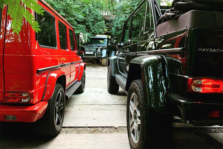 Với việc tậu Mercedes-Maybach G650 Landaulet, Campuchia là đất nước Đông Nam Á hiếm hoi sở hữu dàn xe G-Class đáng mơ ước từ các bản tiêu chuẩn, Mercedes-AMG G63 Edition 1, Mercedes-Benz G63 AMG 6x6 cho đến Mercedes-Maybach G650 Landaulet.