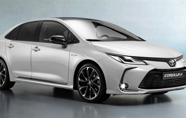 Hy vọng Toyota Việt Nam (TMV) sẽ sớm đưa về thế hệ mới cho dòng Corolla Altis. Khi mà phiên bản đang bán hiện tại vốn được nâng cấp dựa trên Corolla Altis thế hệ cũ đang khá “mờ nhạt” và thiếu sức hút trong phân khúc.