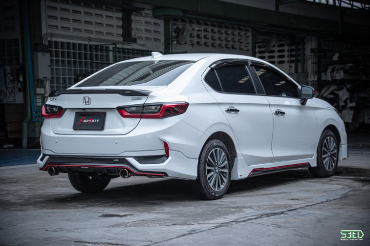 Trong tháng 7, mẫu xe này đạt doanh số 347 xe, xếp thứ 3 trong nhóm sedan hạng B sau Toyota Vios và Hyundai Accent.