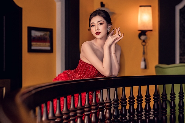 Tú Anh cố gắng cân bằng thời gian hoạt động bên ngoài và thời gian vun vén, săn sóc gia đình, con cái. Chính vì vậy, Tú Anh dành hết thời gian mỗi khi rảnh rỗi để ở bên con trai.