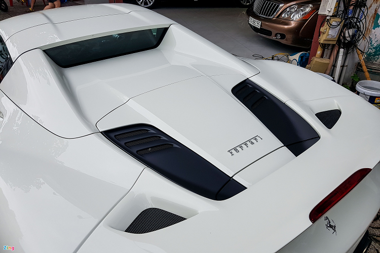 Tương tự với F8 Tributo, xe được trang bị động cơ V8 twin-turbo dung tích 3.9L, sản sinh công suất tối đa 720 mã lực cùng mô-men xoắn cực đại 770 Nm.