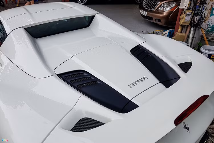 Tương tự với F8 Tributo, xe được trang bị động cơ V8 twin-turbo dung tích 3.9L, sản sinh công suất tối đa 720 mã lực cùng mô-men xoắn cực đại 770 Nm.