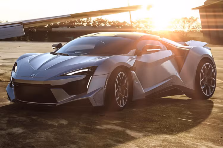 Bên cạnh việc là nơi quy tụ hàng loạt mẫu siêu xe triệu USD, ít ai biết rằng UAE còn là nơi tạo nên những chiếc supercar cực kỳ độc đáo. Bộ ba siêu xe Trung Đông sau đây không hề kém cạnh về sự đắt đỏ hay khả năng vận hành so với những tên tuổi đình đám đến từ châu Âu.