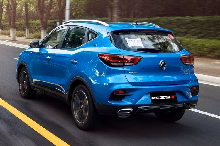 Theo đó, xe được trang bị động cơ xăng 4 xi-lanh thẳng hàng, dung tích 1.3L, sản sinh công suất tối đa 160 mã lực và mô-men xoắn cực đại 230 Nm. Ngoài ra, động cơ này còn đồng hành với hộp số tự động 6 cấp với công nghệ sang số tuần tự thay vì hộp số tự động 4 cấp.