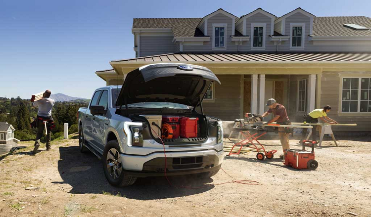 Ford F-150 Lightning 