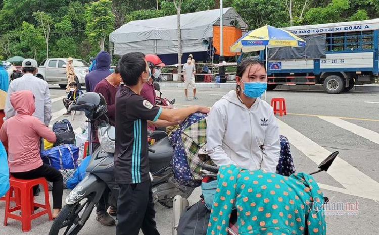 Mong uoc lan dau cung la lan cuoi cua nhung nguoi vuot nghin cay so ve que-Hinh-4