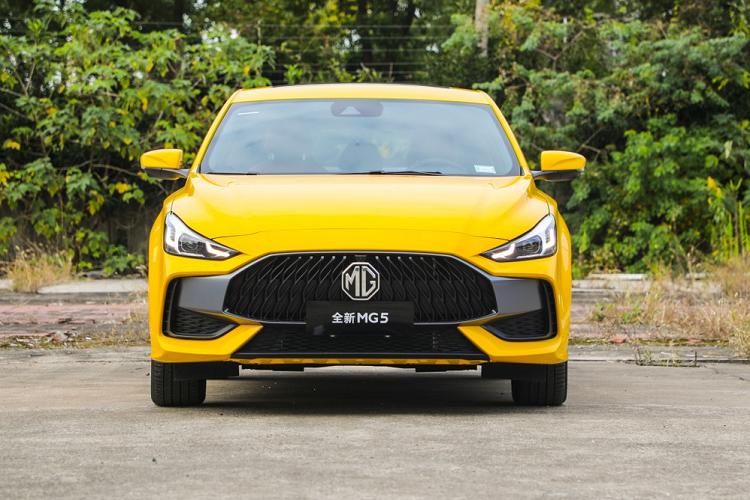 Hiện chưa có thông tin về giá xe MG5 2021 tại Việt Nam cũng như Thái Lan, nhung nó được định giá ở khoảng 500 triệu đồng.
