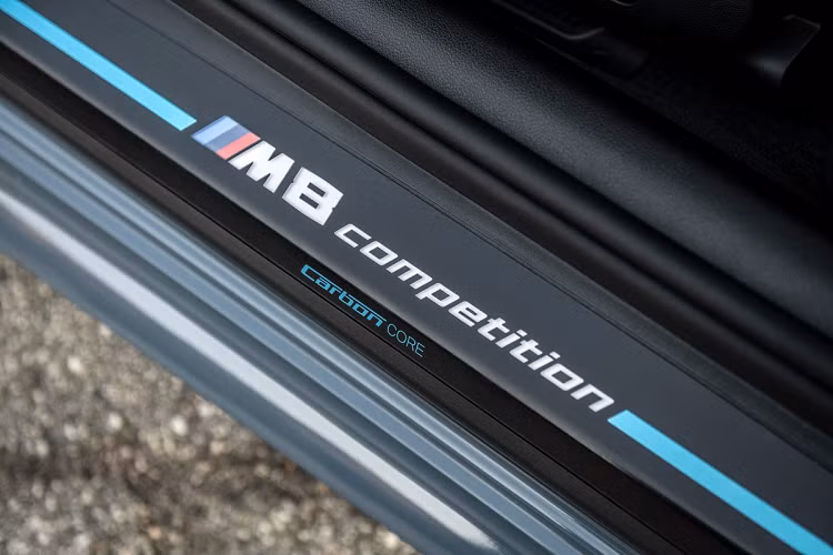 Cao cấp nhất là gói GTC với 2 mức công suất 900 mã lực và 1.000 mã lực. Giá xe BMW M8 Competition bản độ CarBahn Autoworks này lên đến 43.000 USD.