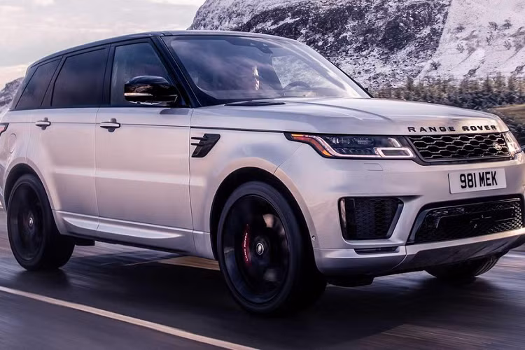 10. Land Rover Range Rover Sport (25,1%): Đây là một trong 2 mẫu SUV đời cũ đắt hàng lọt vào danh sách này, với mức giá ôtô đã qua sử dụng tăng khá nhiều so với năm 2020, hiện đạt mốc trung bình 59.579 USD mỗi chiếc.
