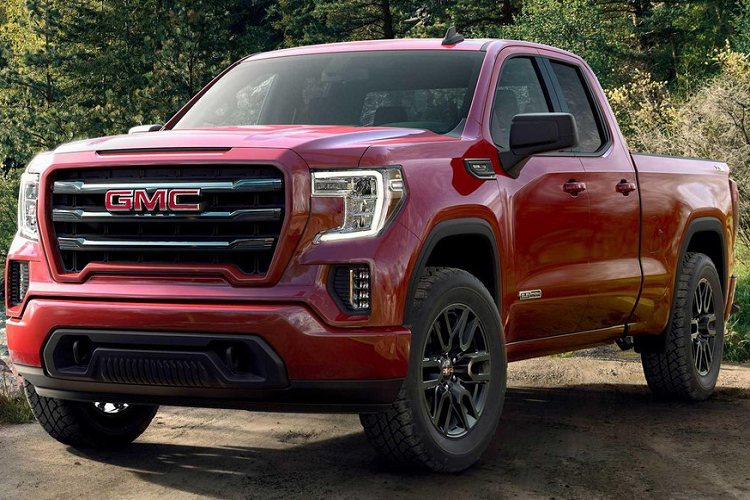 4. GMC Sierra 1500 (28,6%): "Người anh em" của Chevrolet Silverado 1500 cũng tăng giá bán xe cũ so với năm 2021, hiện có giá trung bình 42.347 USD, đắt hơn 8.002 USD.