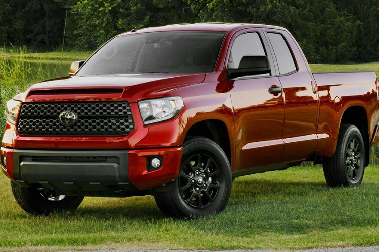 8. Toyota Tundra (26%): Toyota Tundra là một trong bốn mẫu xe bán tải lọt vào danh sách, với mức tăng giá xe cũ 26% so với năm ngoái. Hiện tại, một chiếc Tundra đã qua sử dụng có giá trung bình 40.470 USD.