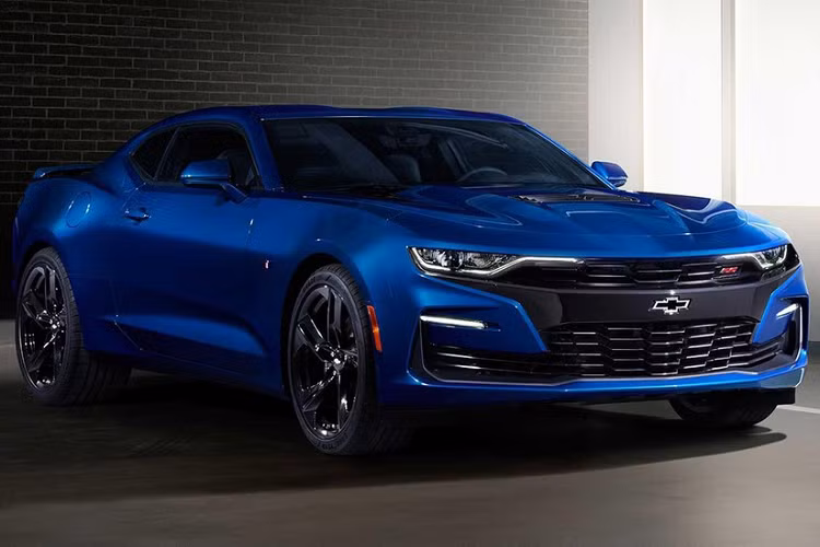 7. Chevrolet Camaro (26,7%): Năm ngoái, doanh số Chevrolet Camaro mới giảm xuống dưới 30.000 chiếc tại Mỹ nhưng điều đó không ảnh hưởng đến thị trường xe cũ. Mẫu ôtô thể thao này chứng kiến mức tăng 26,7%, cao hơn tới 31.220 USD so với năm 2020.