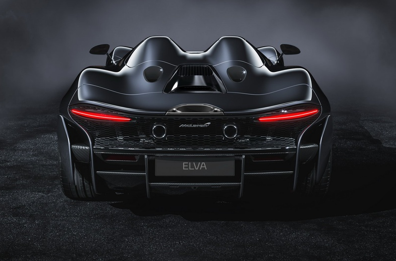 Hiện chưa rõ giá xe McLaren Elva phiên bản có kính lái trên thế giới, còn bản không kính lái của xe Elva được bán với giá lên đến 1,425 triệu Bảng, tương đương 46,6 tỷ đồng. Trên toàn thế giới, chỉ có đúng 149 chiếc McLaren Elva được sản xuất và bán ra sau khi hãng xe Anh quốc đã 2 lần điều chỉnh số lượng sản xuất của xe từ 399 xuống 299. McLaren Elva vẫn sử dụng khối động cơ xăng V8, tăng áp kép, dung tích 4.0 lít tương tự xe McLaren Senna.