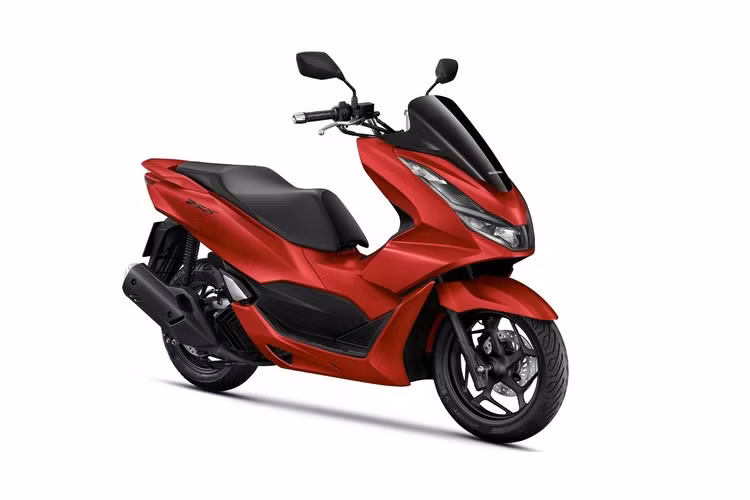 Trên phiên bản mới, Honda PCX 160 2022 mới đã được thay đổi màu sắc nhằm giúp xe thể thao hơn. Hiện được bán ra với 2 phiên bản là Tiêu chuẩn và ABS, Honda PCX 16- có tổng cộng 5 tùy chọn màu sắc gồm Đỏ nhám và Xám nhám trên bản ABS, bản Tiêu chuẩn có 3 tùy chọn màu là Đen nhám, Trắng và Xanh.