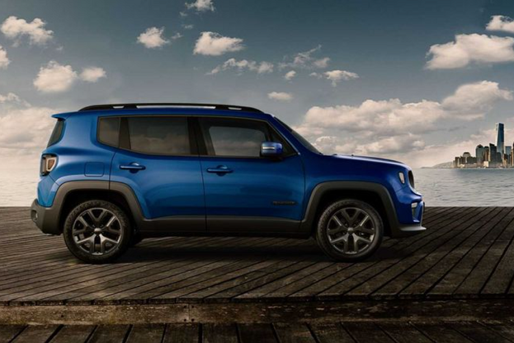 Mẫu xe cơ sở mới của Jeep dự kiến lên dây chuyền sản xuất vào tháng 11/2022 tại nhà máy Tychy, Ba Lan, xe sẽ sử dụng nền tảng Stellantis CMP giống như một loạt các mẫu xe: Citroen, DS, Peugeot, Opel và Vauxhall.