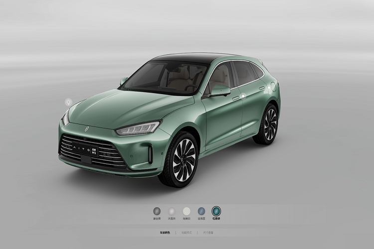 Các thương hiệu như Nio đang nhắm đến việc chiếm một phần lớn thị trường xe điện nội địa Trung Quốc, và nhà sản xuất smartphone Huawei là người chơi mới nhất nhảy vào cuộc chiến. Trở lại hồi đầu năm nay, Huawei đã công bố ý định sản xuất xe điện, và đến tháng 4, Huawei đã thực hiện đúng lời hứa khi giới thiệu mẫu SF5 được đồng phát triển với Cyrus. Giờ đây, gã khổng lồ công nghệ Trung Quốc đã công bố một mẫu xe mới mà sẽ có hệ điều hành Harmony OS của mình. Lần này, mẫu xe đó có tên Huawei Aito M5 hoàn toàn mới.