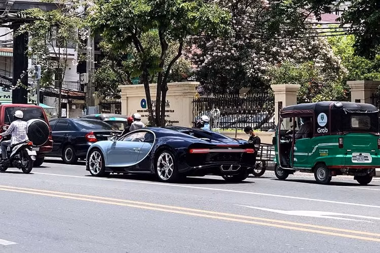 Siêu phẩm Bugatti Chiron chỉ mất thời gian 2,5 giây để tăng tốc từ vị trí xuất phát lên 100 km/h trước khi đạt vận tốc tối đa 420 km/h.