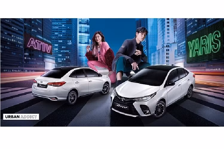 Tại thị trường Thái Lan, hãng Toyota hiện phân phối 2 mẫu sedan cỡ B khác nhau, đó là Yaris Ativ và Vios. Trong đó, Toyota Yaris Ativ 2021 mới là phiên bản sedan của mẫu xe hatchback hạng B Yaris và có giá rẻ hơn Vios. Trên thực tế, Yaris Ativ có thiết kế ngoại thất không giống Toyota Vios ở Thái Lan mà lại khá giống với Vios tại Việt Nam.