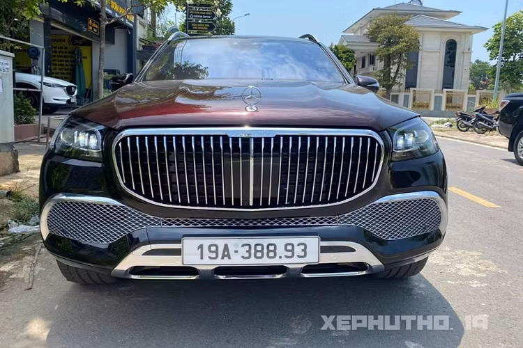 Mới đây, trên trang của Xe Phú Thọ cũng đã chia sẻ hình ảnh chiếc SUV siêu sang Mercedes-Maybach GLS 600 4MATIC 2021 này được mang đi làm đẹp và xe đã có biển kiểm soát khá đẹp mắt.