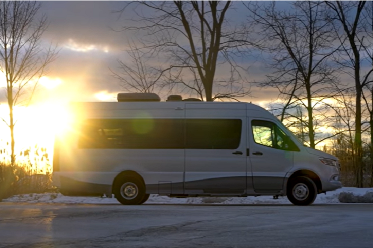 Nhìn chung, KISS thực sự là một chiếc xe van cắm trại đơn giản mà tiện lợi đúng nghĩa. Mức giá xe Advanced RV KISS 2021 hiện vẫn chưa được công bố chính thức ra thị trường.